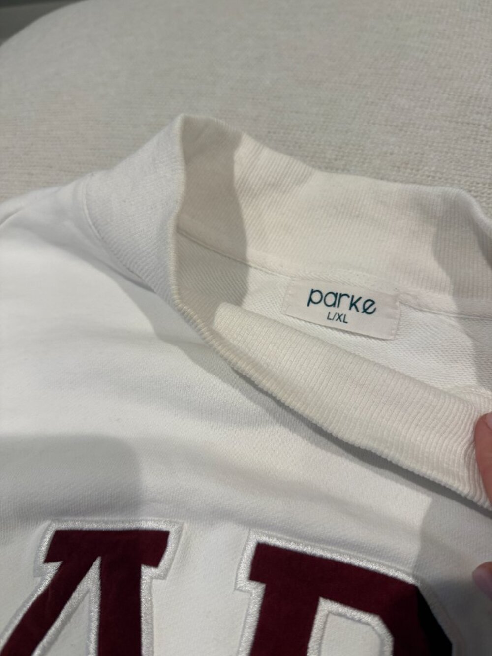 Parke Heritage Mockneck in White with Burgundy Font L/XL - Picture 4 of 4